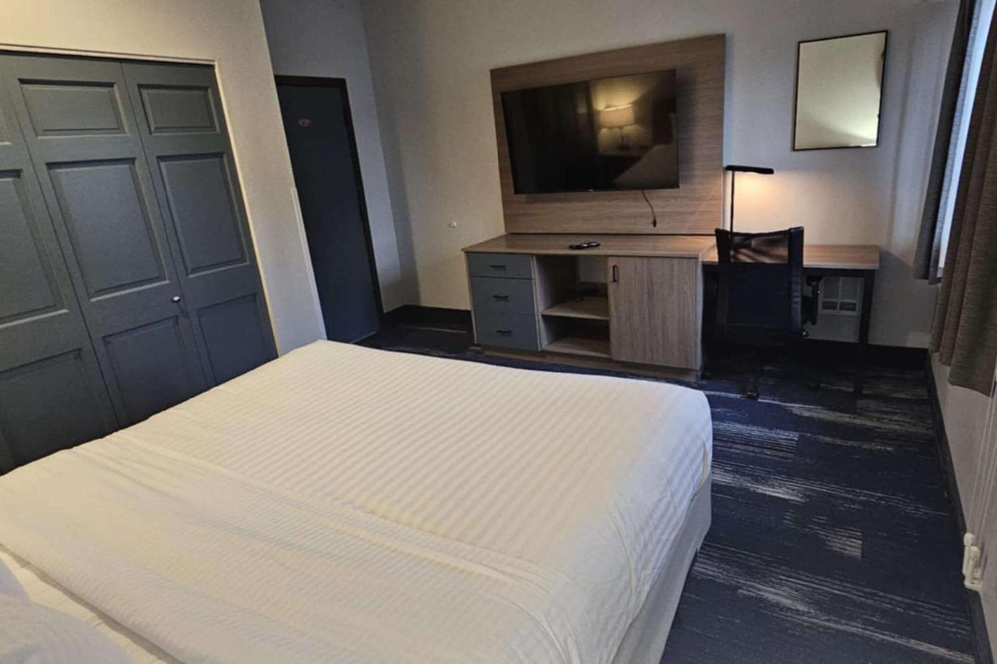 Edgewater Inn And Suites, Ascend Hotel Collection Coos Bay Exteriör bild