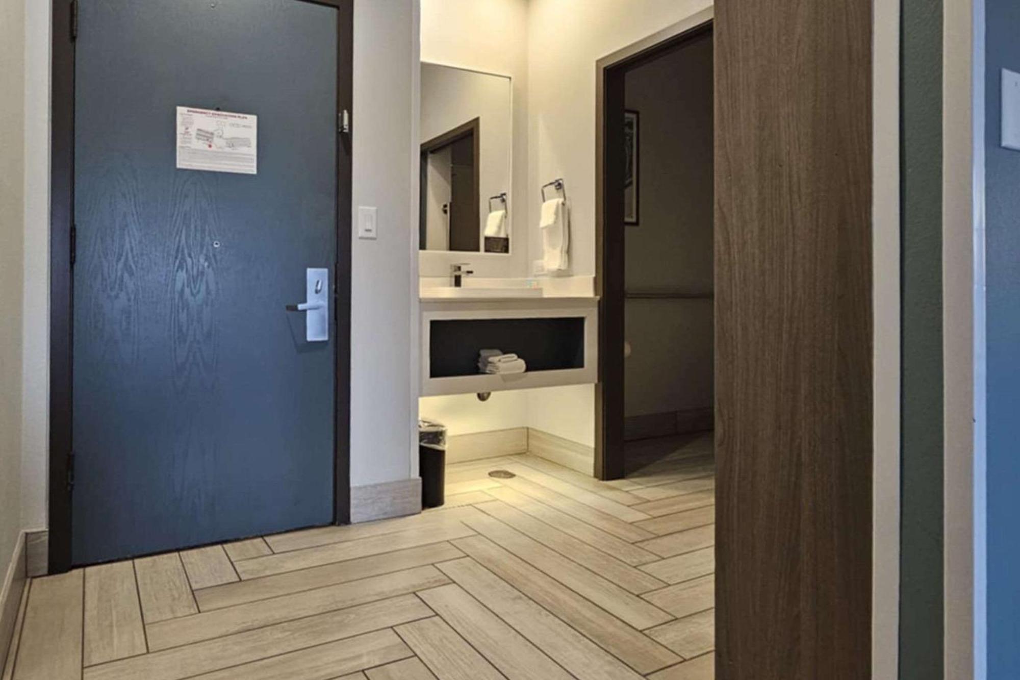 Edgewater Inn And Suites, Ascend Hotel Collection Coos Bay Exteriör bild
