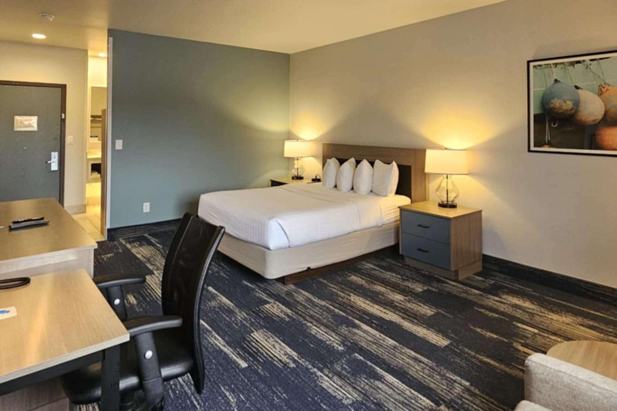 Edgewater Inn And Suites, Ascend Hotel Collection Coos Bay Exteriör bild