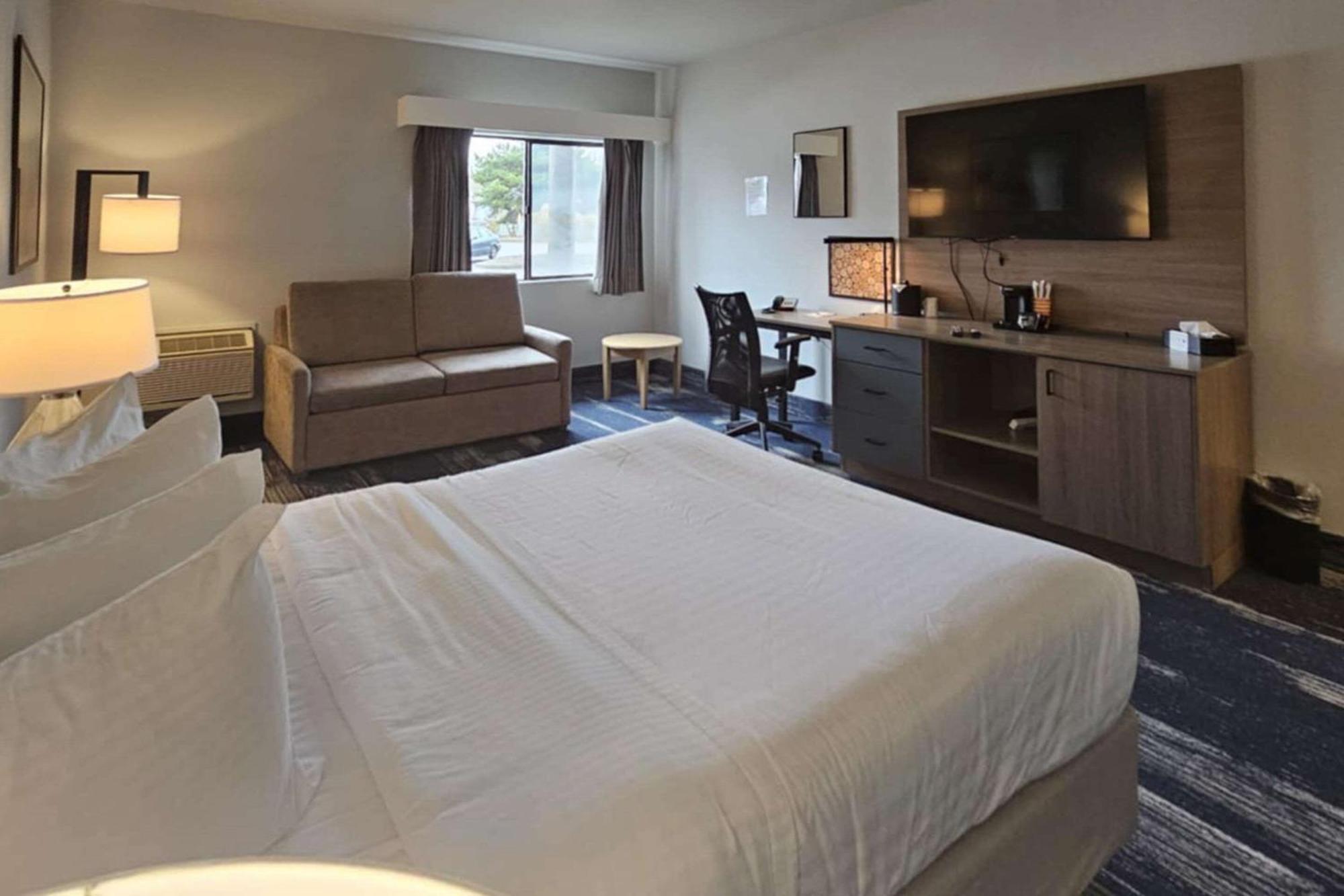 Edgewater Inn And Suites, Ascend Hotel Collection Coos Bay Exteriör bild